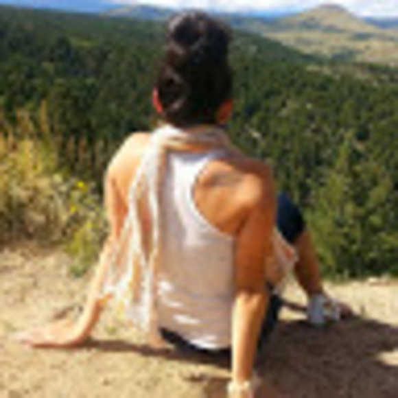 Meet your Posher, Vanessa - Picture 1 of 1